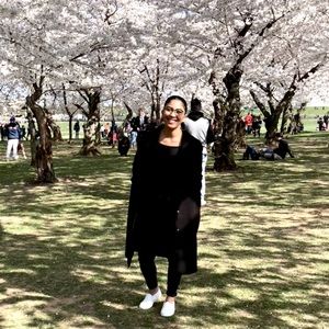 Meet your Posher, Emily